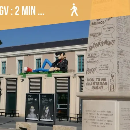 Proche Gare Tgv Deco Theme Bande Dessinee Angouleme