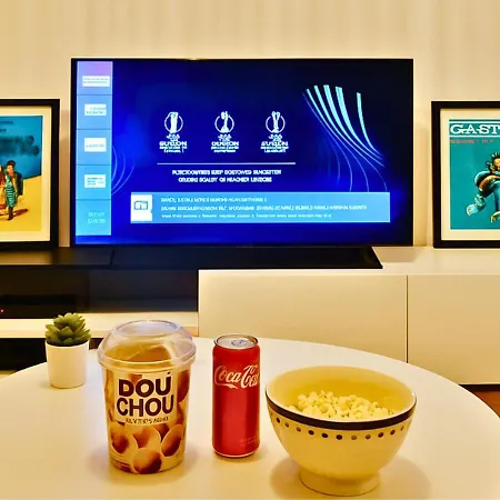 Apartment Proche Gare Tgv Deco Theme Bande Dessinee *